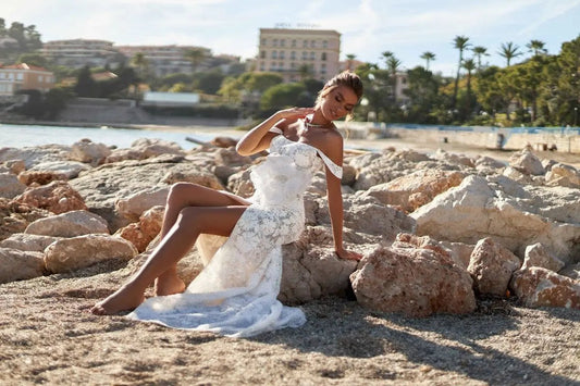 Kelly sheath silhouette wedding dress and zip fastener - violetta - bridal