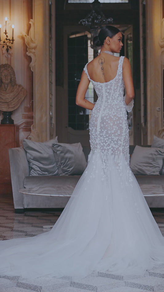 Explore the World of Fashion with MICHELLE