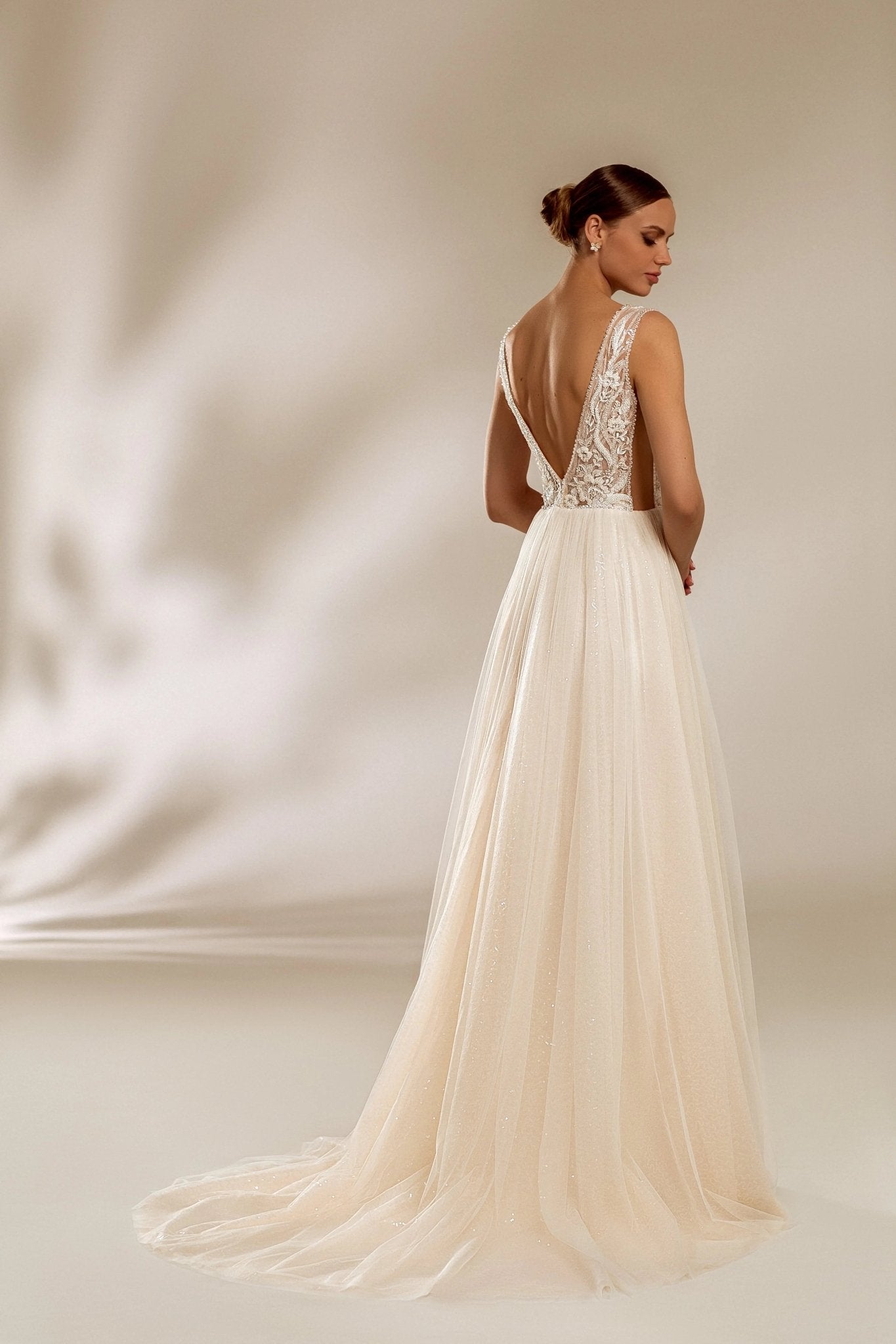 Agnessa Wedding Dress Elegance - violetta - bridal