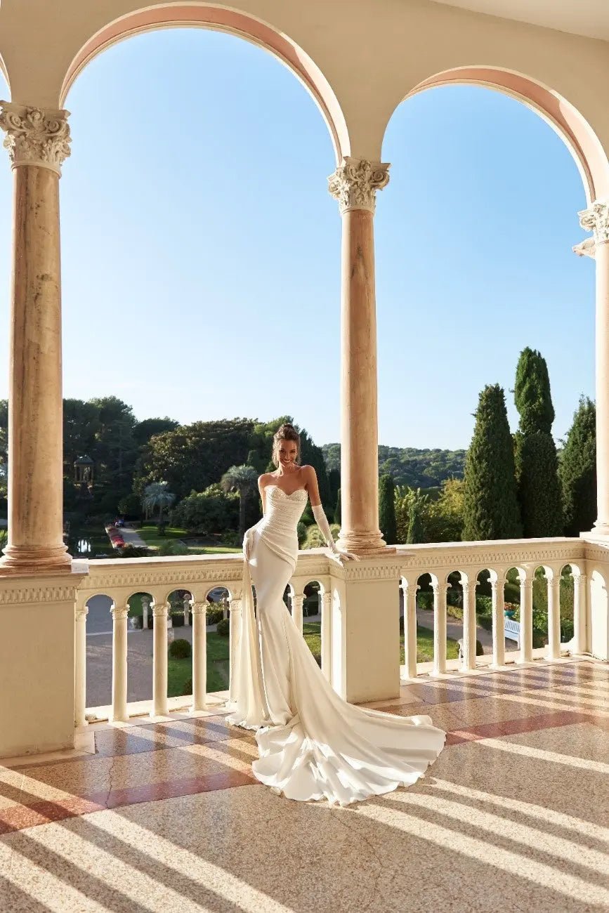 Daisy fitted silhouette dress without cape - violetta - bridal