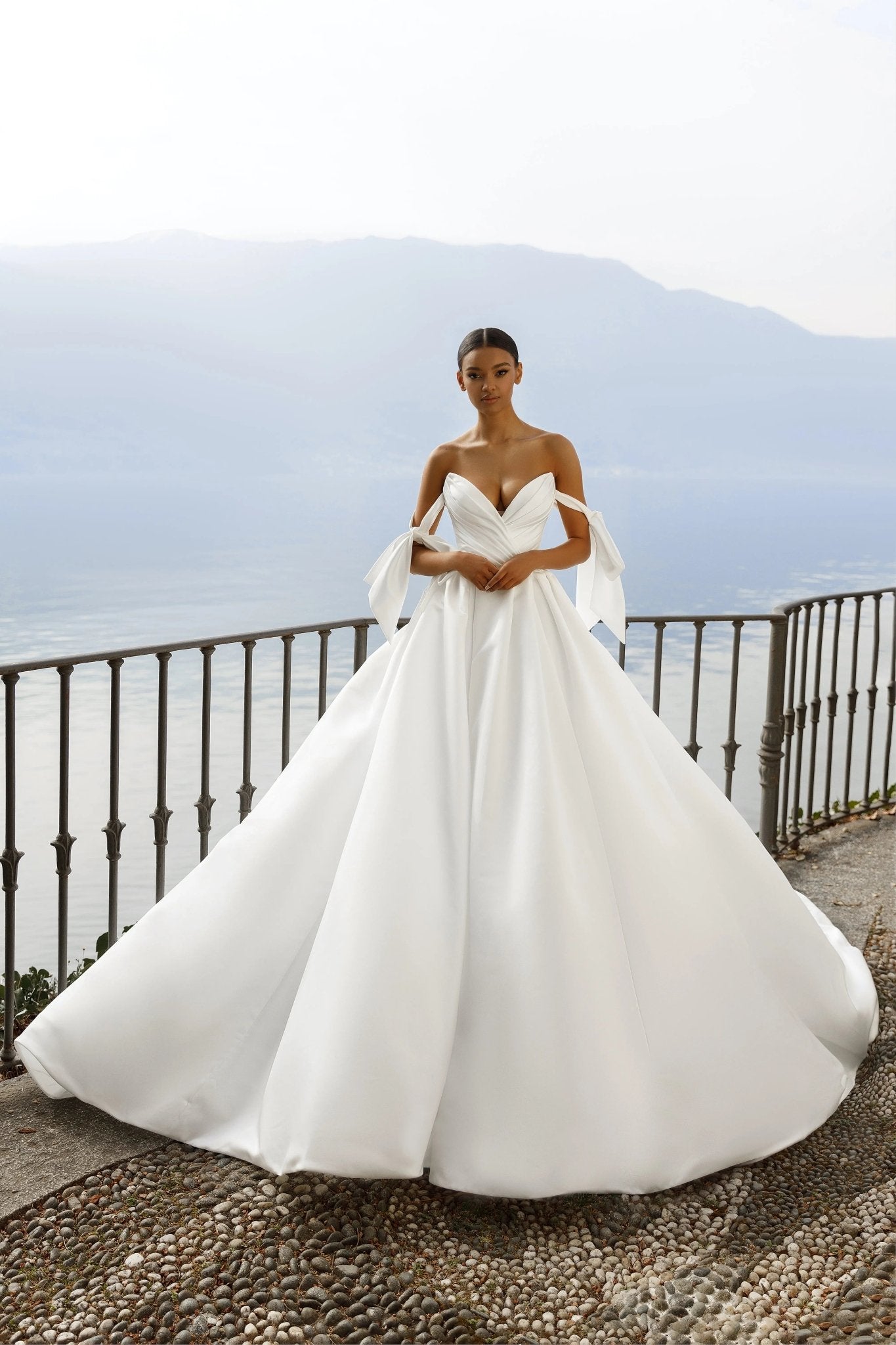 Elegant wedding dress Agnes - violetta - bridal