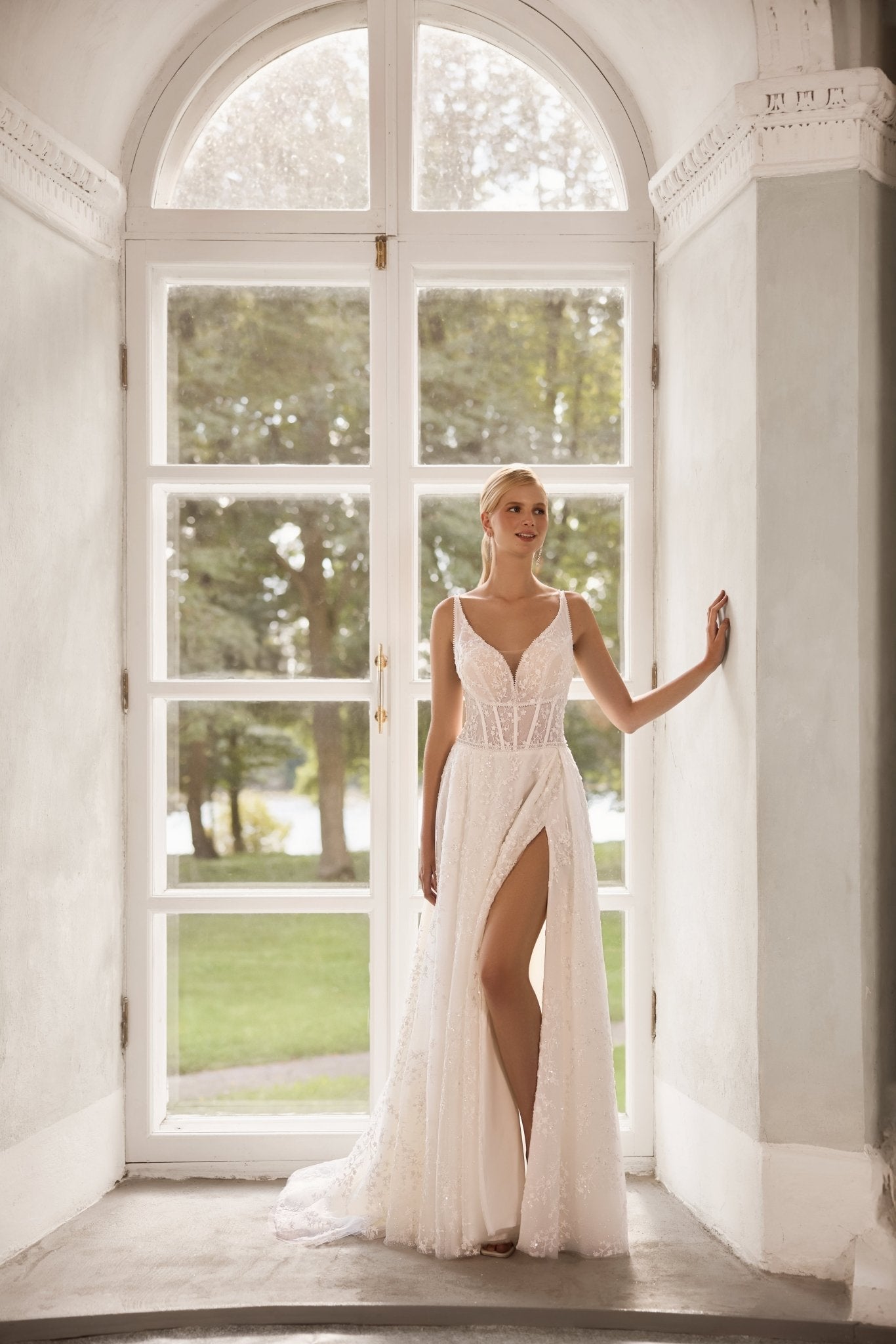 Elena - violetta - bridal