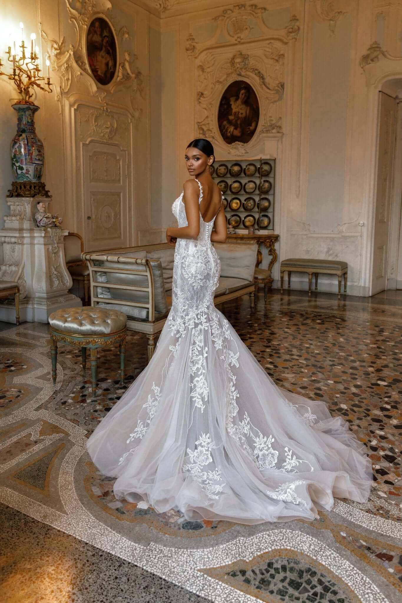 Lima mermaid silhouette wedding dress