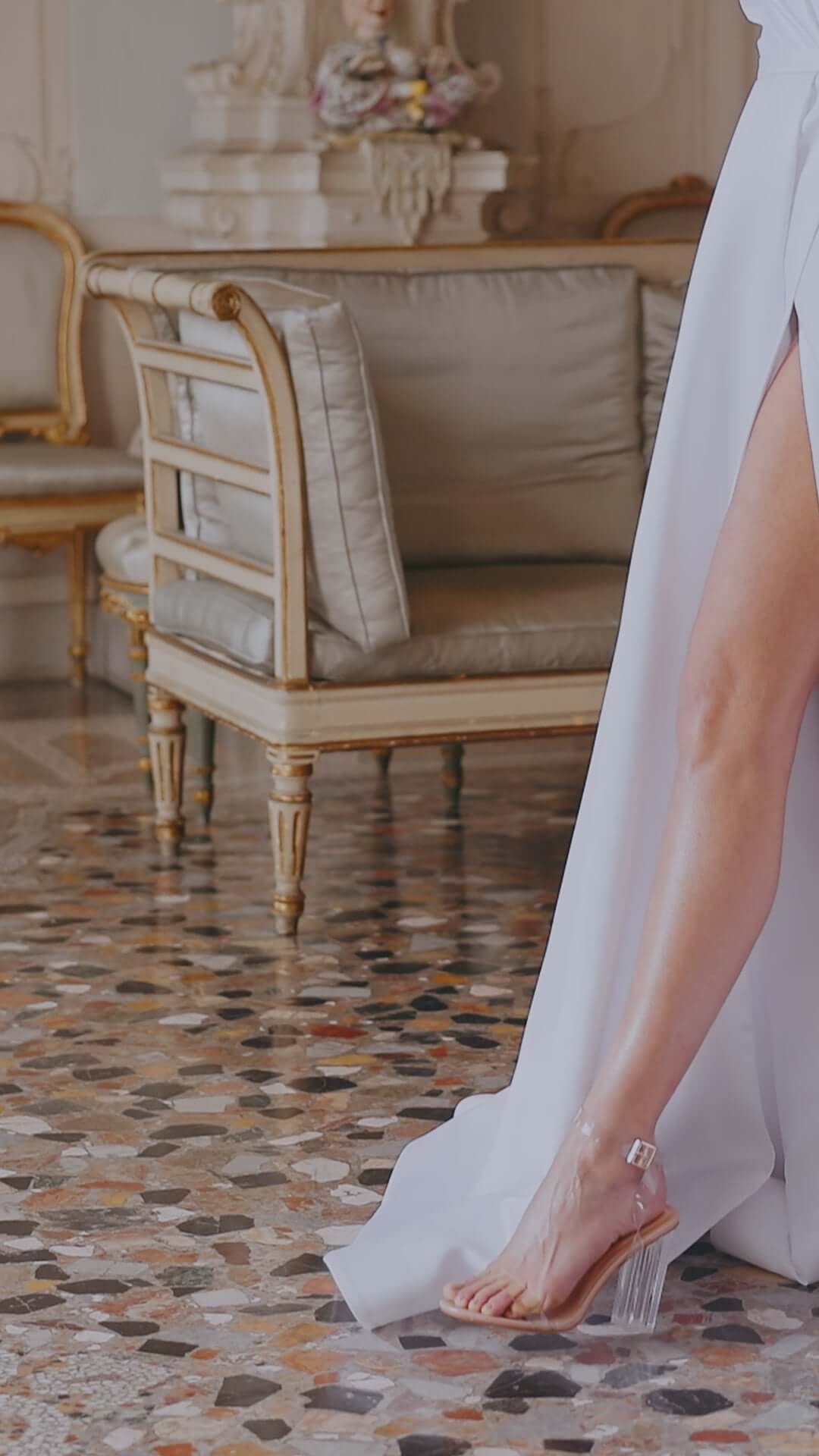 Scarlett elegant A-line dress with sleeves