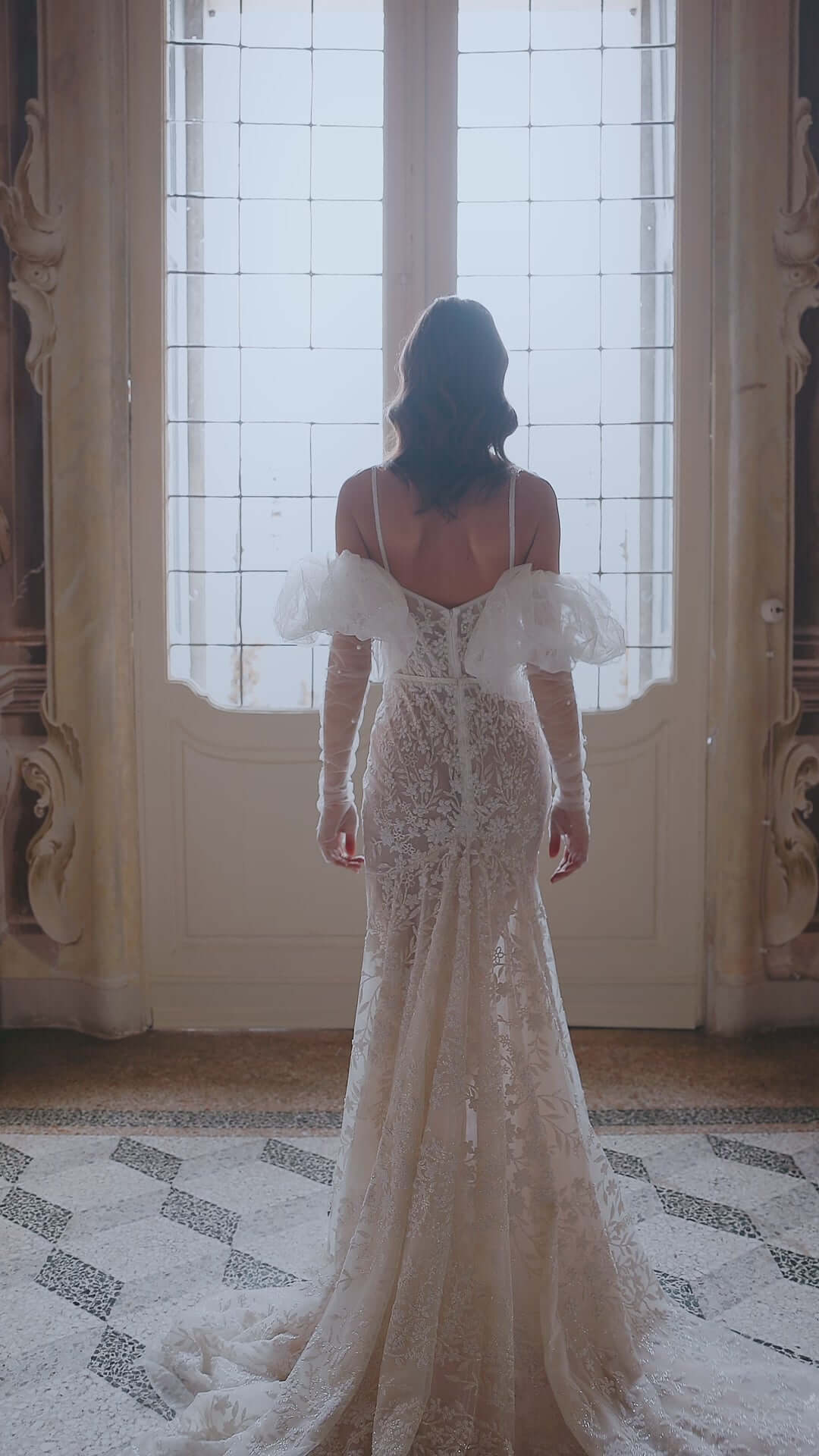 Taylor stylish fitted dress with lining